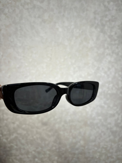 Vintage Fashionable Oval Shade Sunglasses